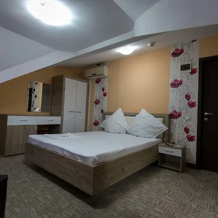 Amalya Pensión Costinesti